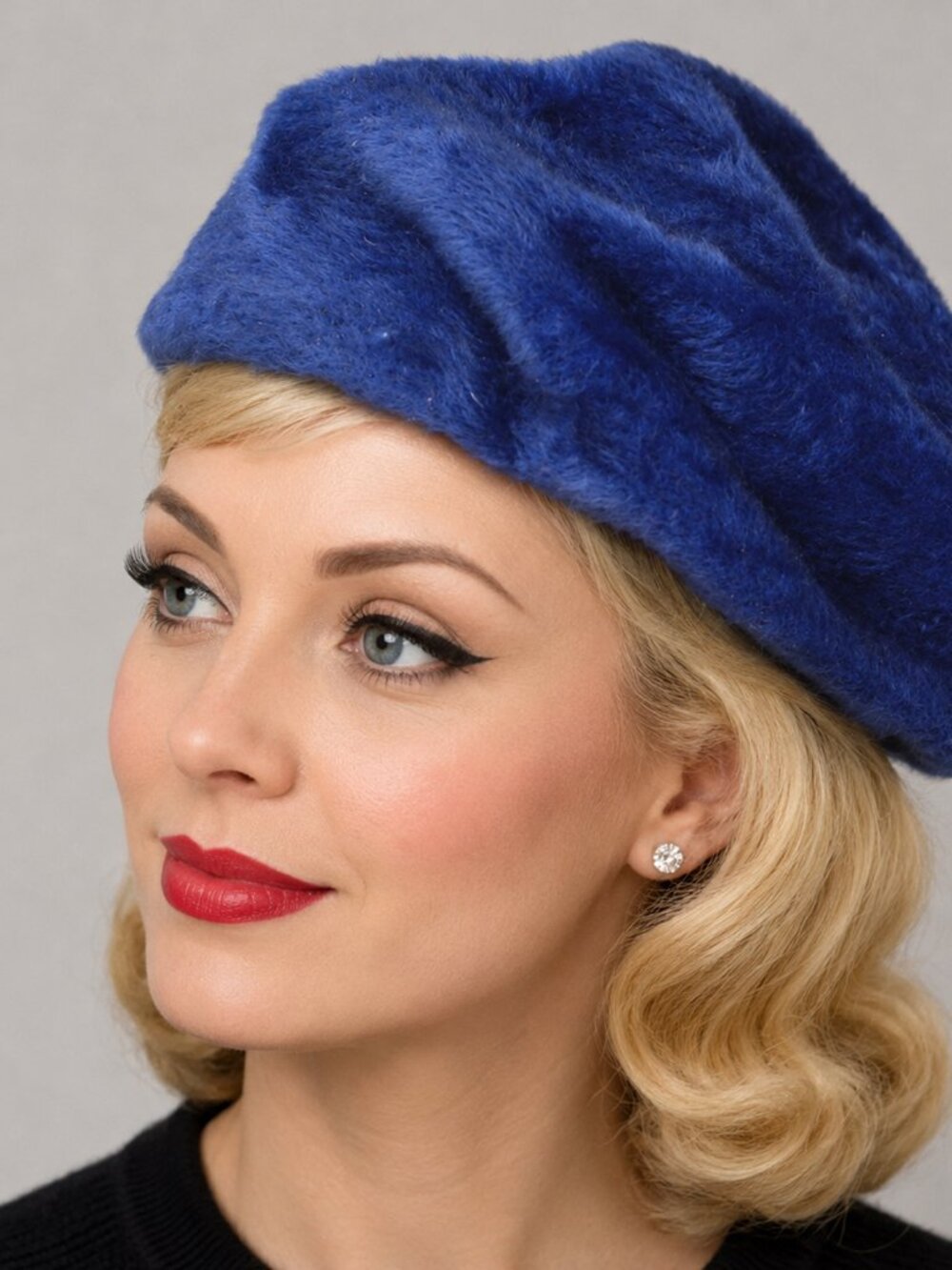 Vintage Suzanne Mode Duchess Blue Faux Fur Beret Style Hat Body Italy - Hey Viv